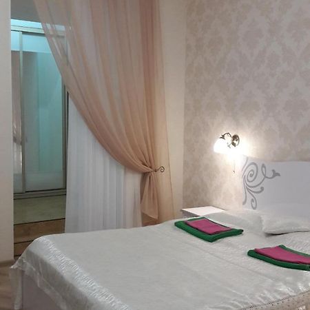 Апартаменты В Центре Одессы Odessa Extérieur photo