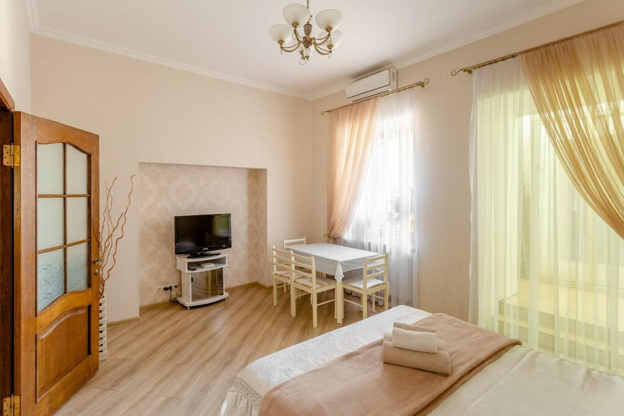 Апартаменты В Центре Одессы Odessa Extérieur photo