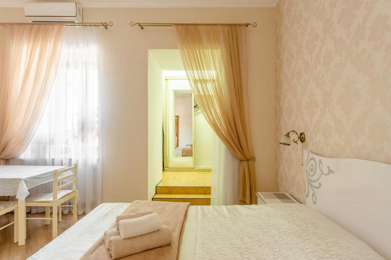 Апартаменты В Центре Одессы Odessa Extérieur photo